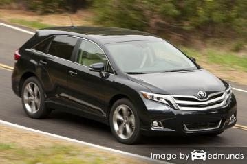 Discount Toyota Venza insurance